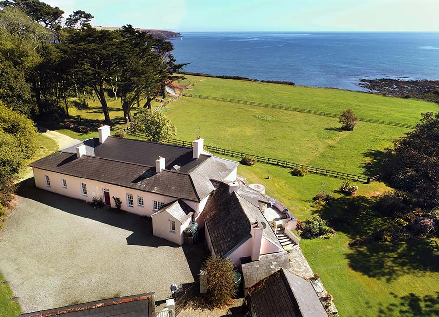 Country Homes
Savills
