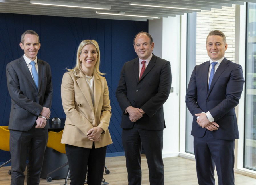 DLA Piper
Elizabeth Bradley